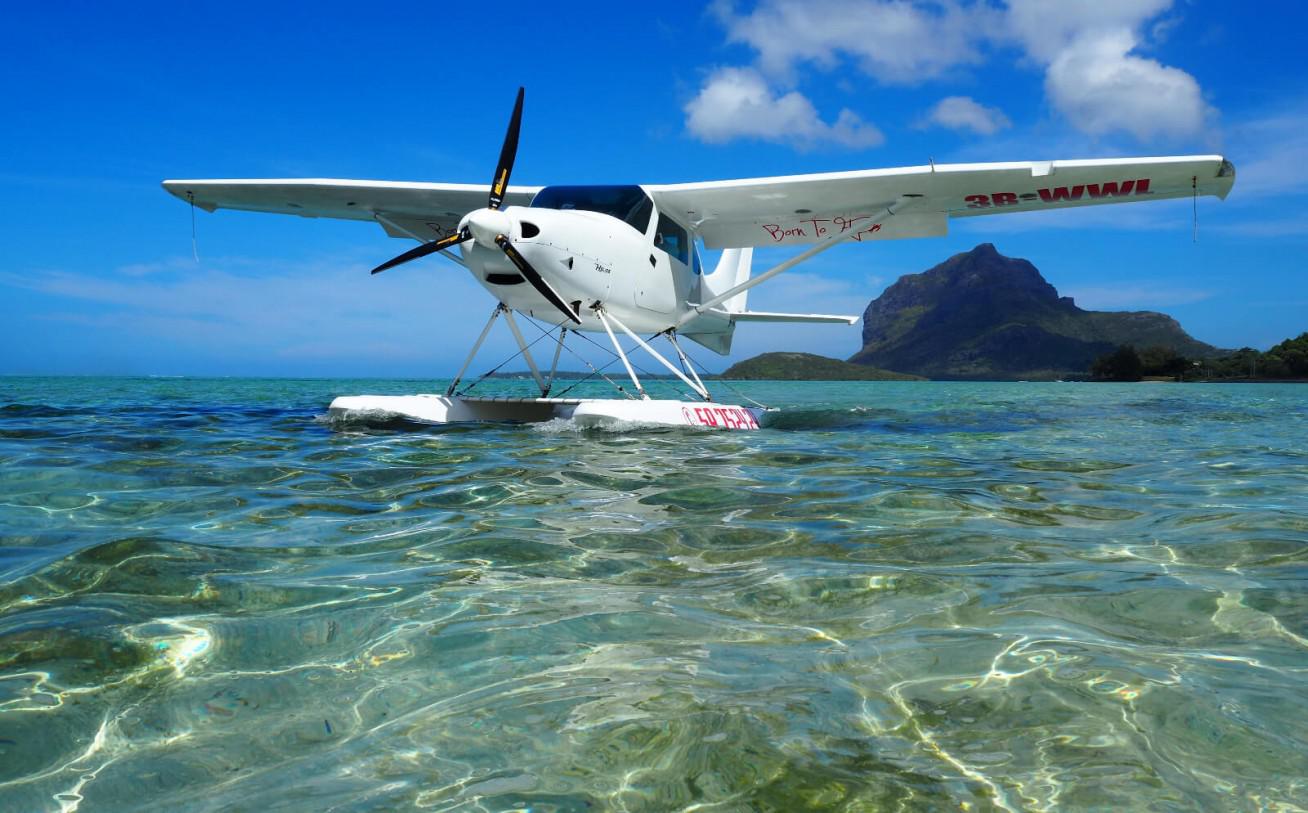 Paradise Cruises and Halong Bay Seaplane Tour 2 days